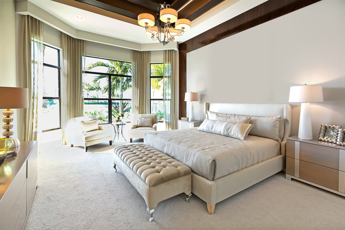 beautiful master bedroom